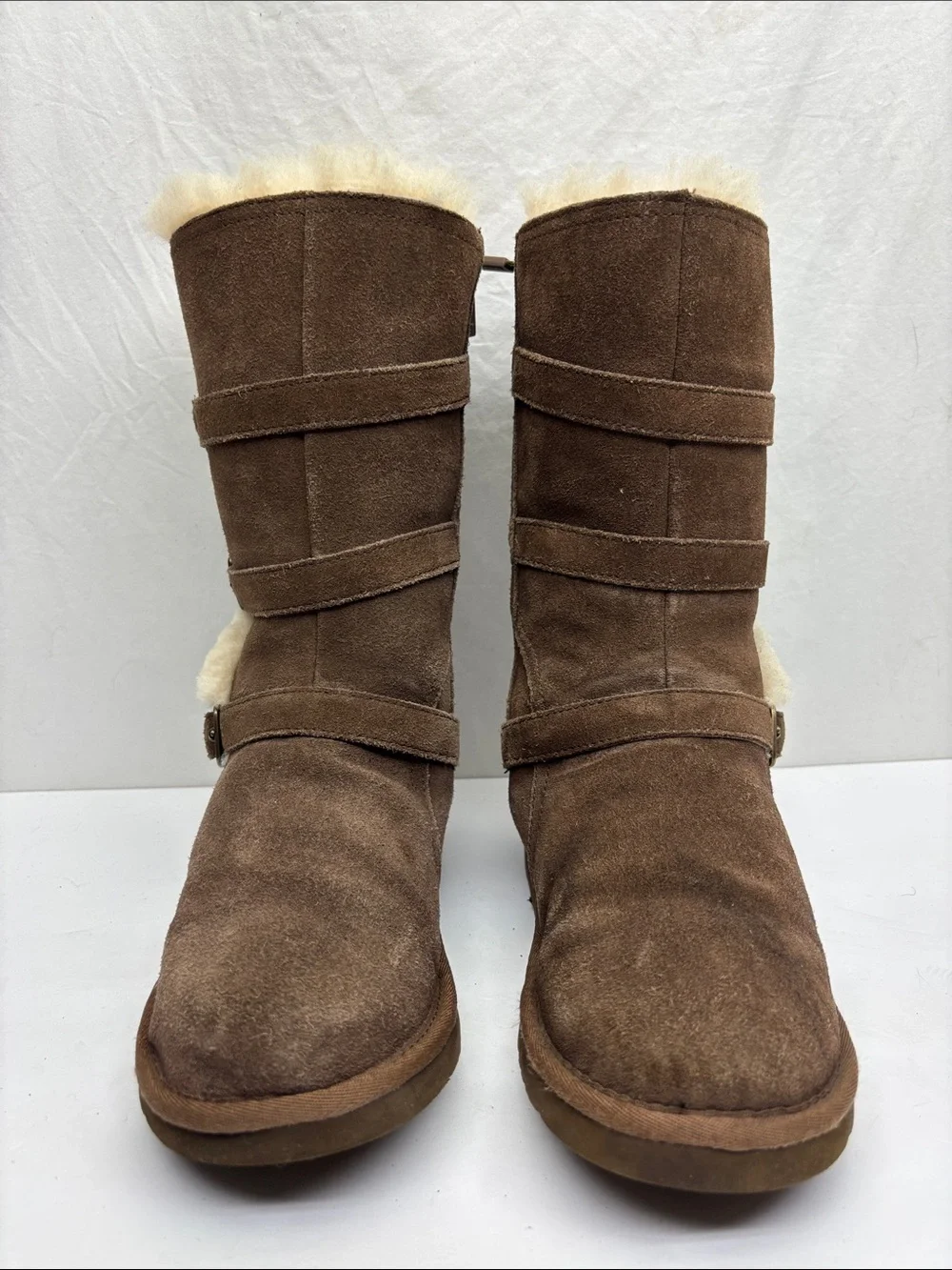 UGG upper box straps